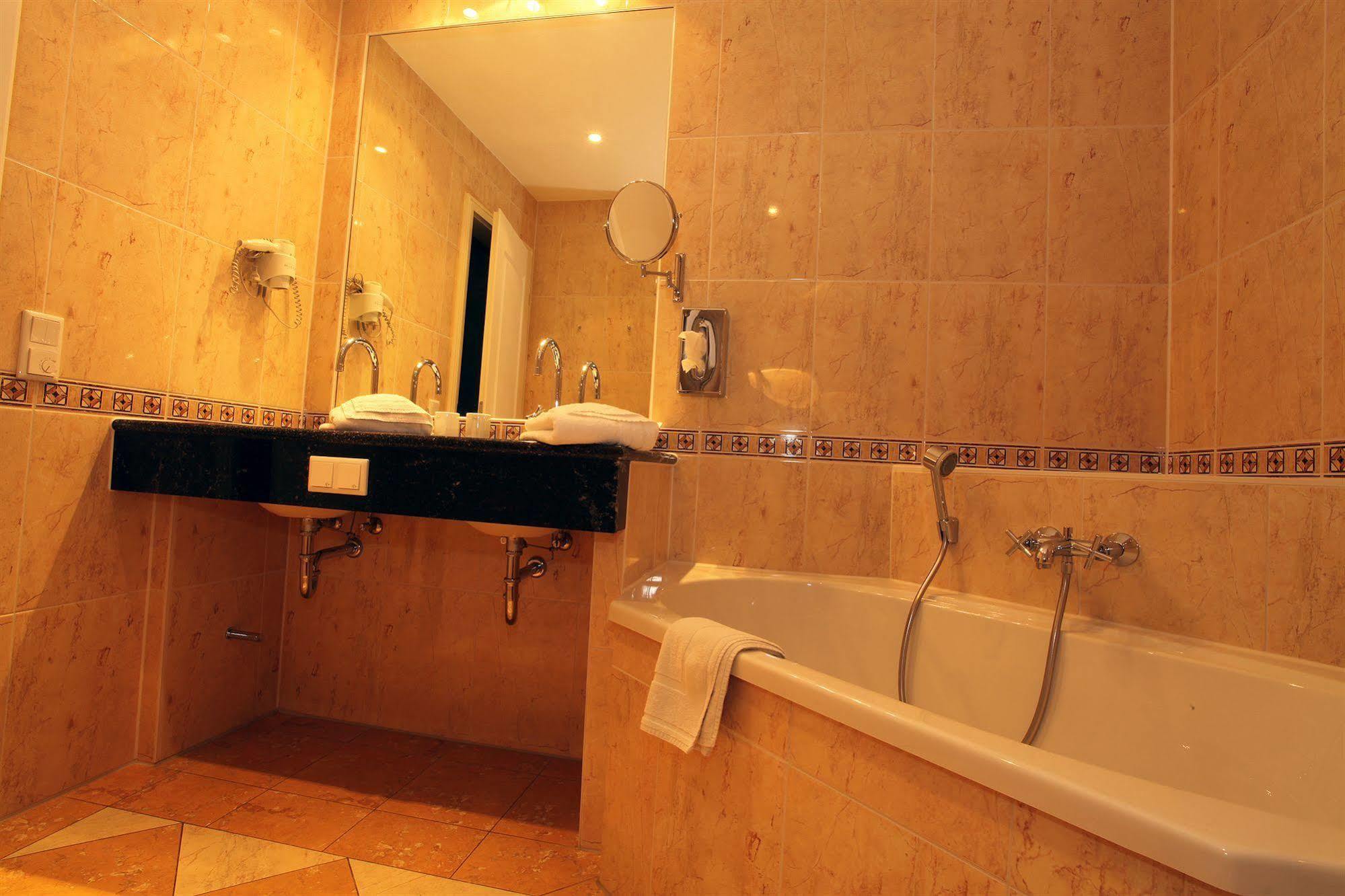 Strandhotel Deichgraf غرال موريتز المظهر الخارجي الصورة